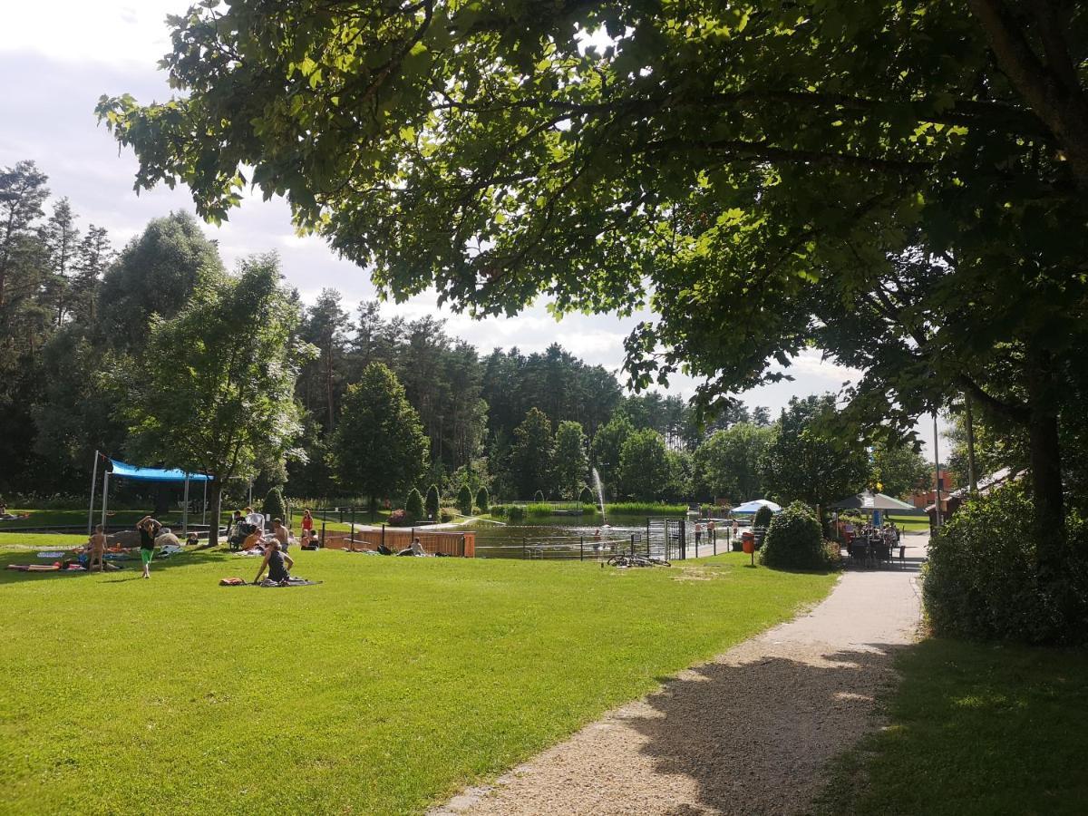 Haus Zur Lachenden Lieselotte I 5 Minuten Zu Fuss Zum Kostenlosen Naturbad I Messenaehe I Waldnaehe Βίλα Postbauer-Heng Εξωτερικό φωτογραφία